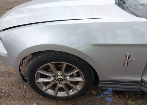 2010 Ford Mustang V6/V6 Premium из США, поврежденный, VIN 1ZVBP8EN3A5140634